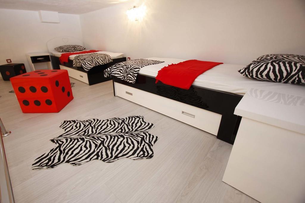 Apartment Story