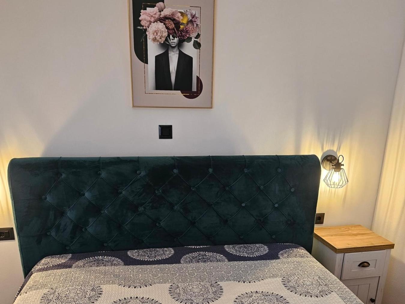 Apartment Story