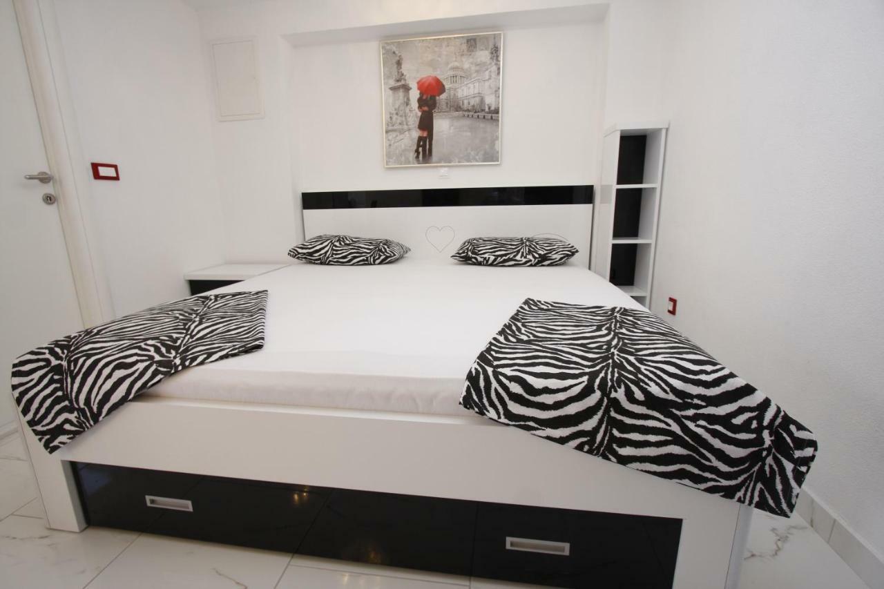 Apartment Story